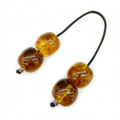 Μπεγλέρι με 4 χάντρες 23x22mm από σκόνη Κεχριμπάρι και ρητίνη διάφανο μελί με καφέ νερά