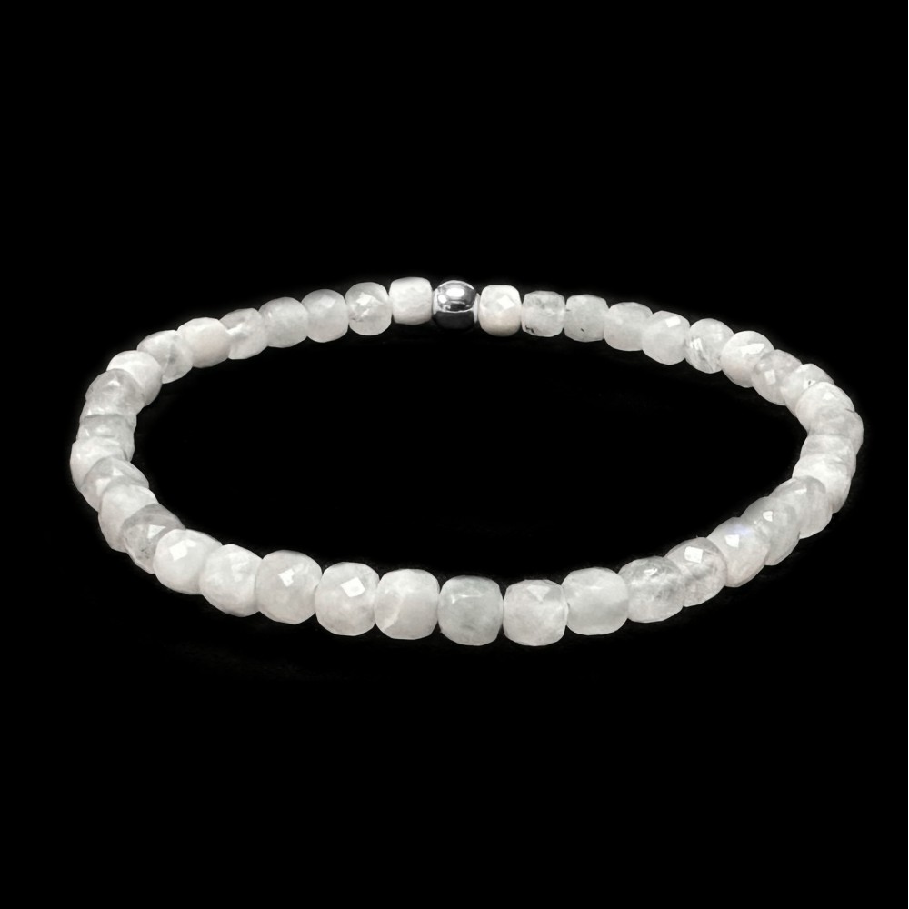 Φεγγαρόπετρα λευκή (Moonstone) ελαστικό βραχιόλι με φυσικούς ημιπολύτιμους λίθους κυβάκι πολυγωνικές 4.5mm Βραχιόλια με ημιπολύτιμους λίθους