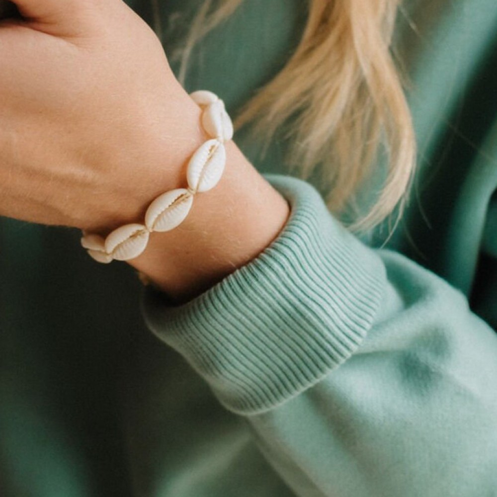 Handmade Bracelet with natural shells and white adjustable cord Other bracelets
