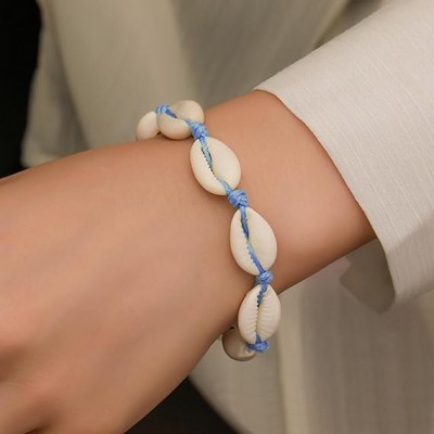 Χειροποίητο Βραχιόλι με φυσικά κοχύλια και γαλάζιο κορδόνι ρυθμιζόμενο