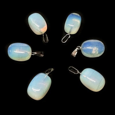 Φεγγαρόπετρα (Moonstone) πέτρα ακανόνιστη κρεμαστή 20∽25mm