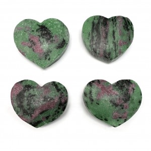 Ρουμπίνι σε Ζοϊσίτη (Ruby Zoisite) φυσικός ημιπολύτιμος λίθος σε σχήμα καρδιά 5cm Λίθοι Χώρου