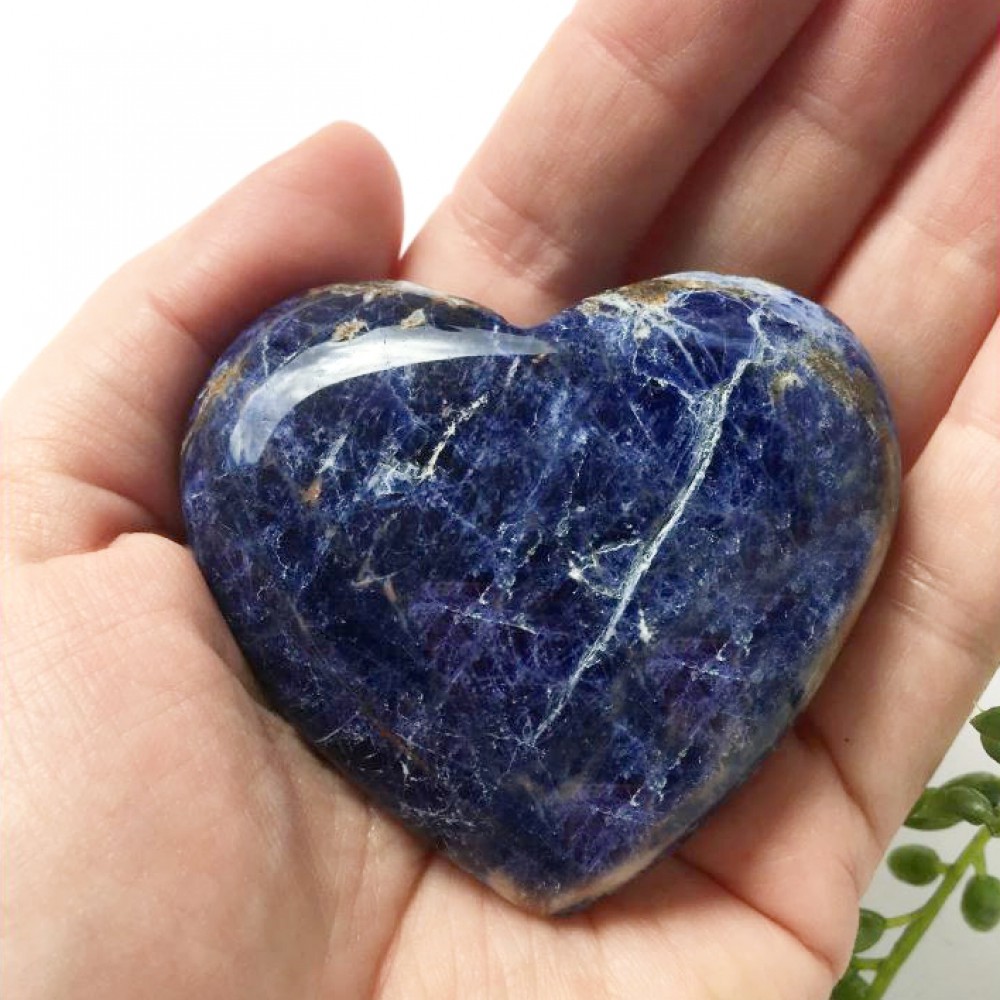 Σοδαλίτης (Sodalite) φυσικός ημιπολύτιμος λίθος σε σχήμα καρδιά 5.5cm∽6.5cm Λίθοι Χώρου