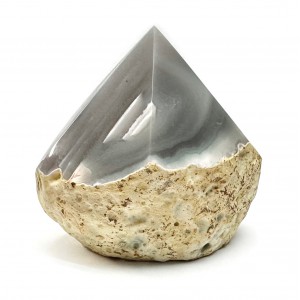 Agate gray natural semi precious pointed stone 7.5cm x 7.5cm x 5.5cm Decorative Stones