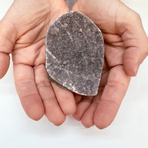 Αμέθυστος γκρι μωβ (Amethyst) ακατέργαστος φυσικός ημιπολύτιμος λίθος 8cm x 6cm x 5cm Λίθοι Χώρου