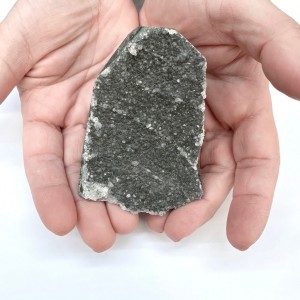 Χαλαζίας γκρι (Gray Quartz) ακατέργαστος φυσικός ημιπολύτιμος λίθος 9cm x 7cm x 6cm Λίθοι Χώρου