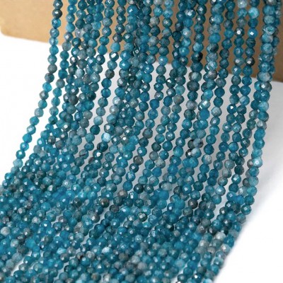 Απατίτης (Apatite) φυσικοί ημιπολύτιμοι λίθοι χάντρες πολυγωνικές 2.5mm (σειρά∽39cm∽180χάντρες)