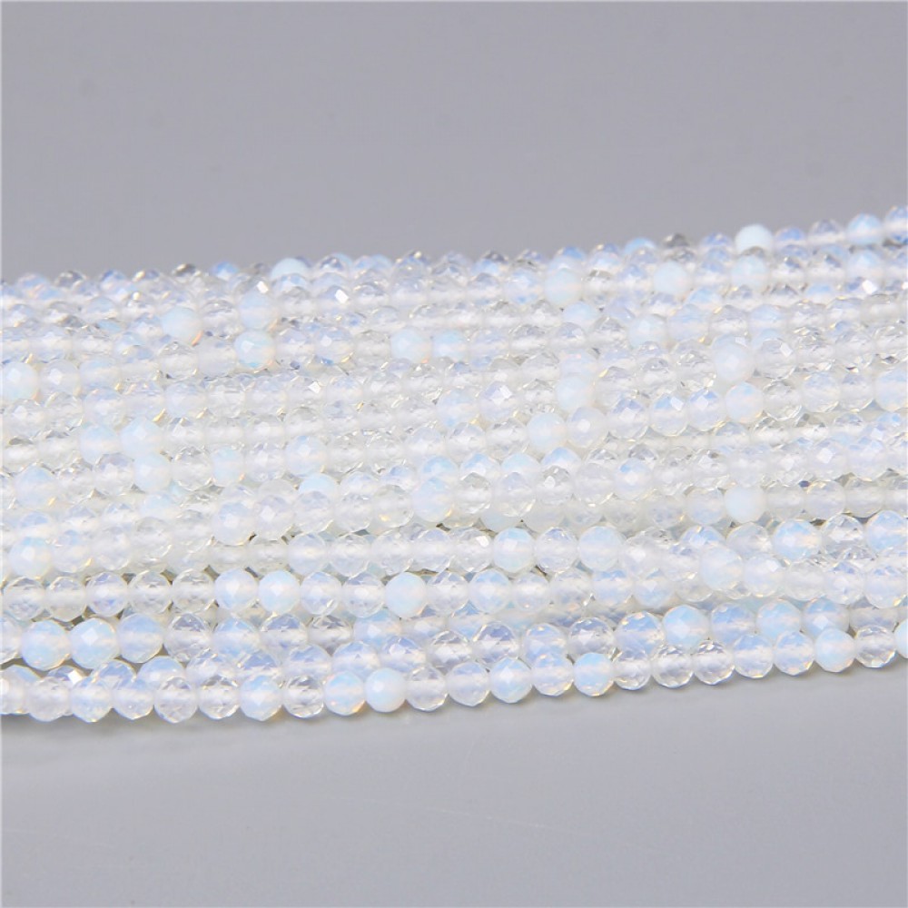 Φεγγαρόπετρα (Moonstone) πολυγωνικές χάντρες 4mm (σειρά∽38cm∽100χάντρες) Φεγγαρόπετρα - Moonstone