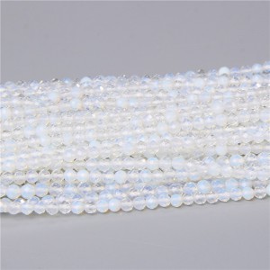 Φεγγαρόπετρα (Moonstone) πολυγωνικές χάντρες 4mm (σειρά∽38cm∽100χάντρες) Φεγγαρόπετρα - Moonstone