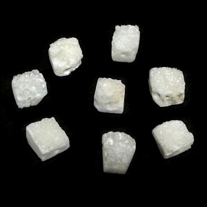 Χαλαζίας λευκός (Druzy White Quartz) με τρύπα ακατέργαστος φυσικός ημιπολύτιμος λίθος ακανόνιστος 10∽12mm